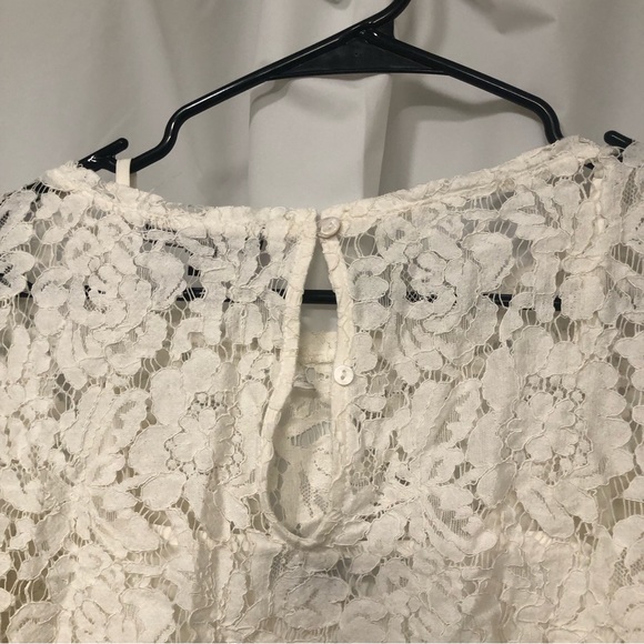 White lacy top - Picture 4 of 6